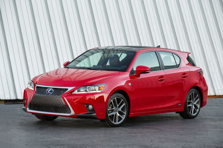 La Lexus CT pourrait revenir sous forme de VUS compact