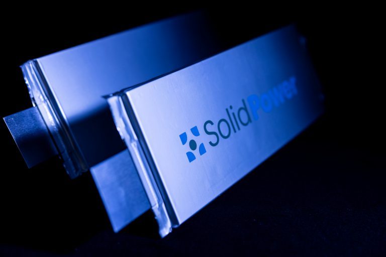 Solid Power s’apprête à entamer la production-pilote de ses batteries à l’état solide
