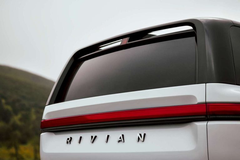La marque Rivian laisse entrevoir une future super-camionnette