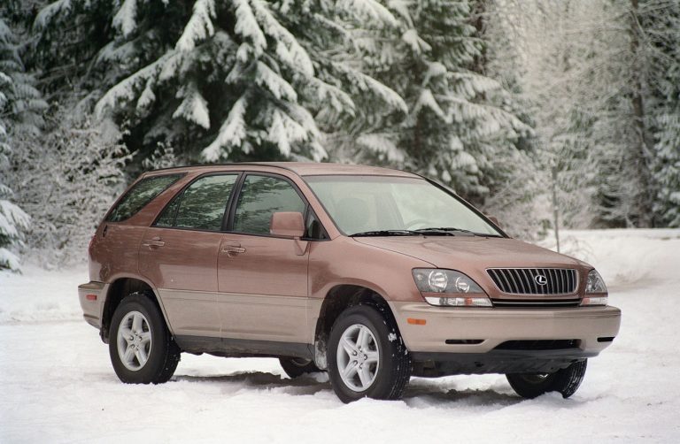 Lexus RX 300 1998 | Photo: Lexus