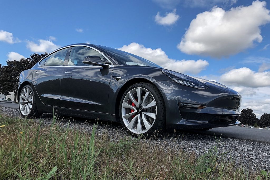 2018 Tesla Model 3 Performance