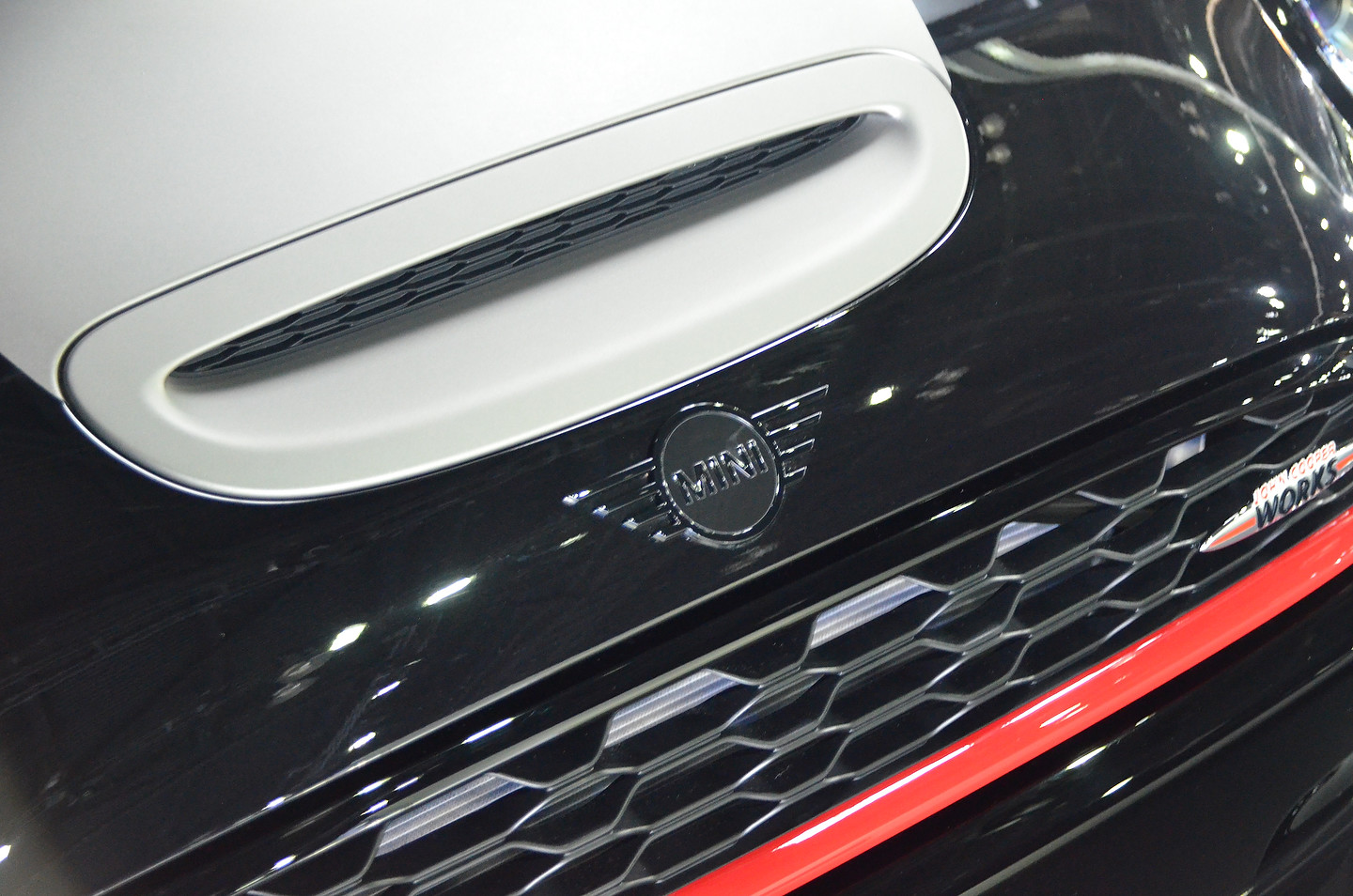 MINI John Cooper Works Knights Edition