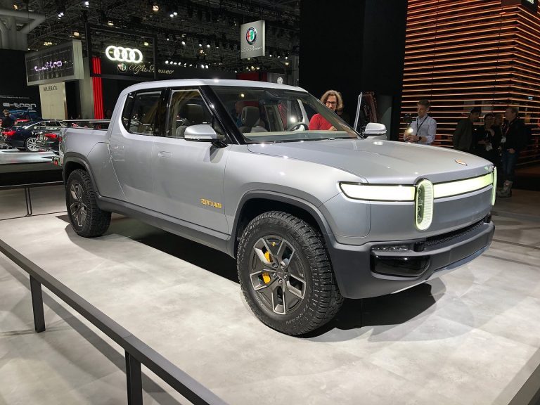 Rivian ajoutera la charge bidirectionnelle par une mise à jour en ligne