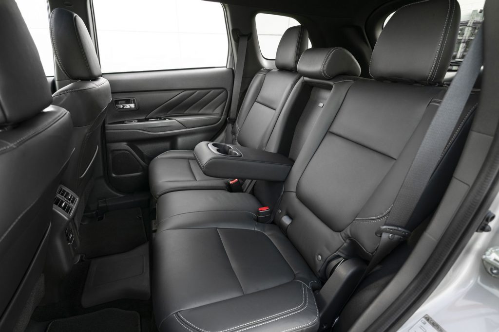 Mitsubishi Outlander PHEV 2021