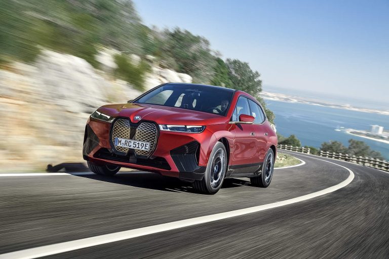 Le nouveau VUS de luxe électrique BMW iX 2022 dévoilé