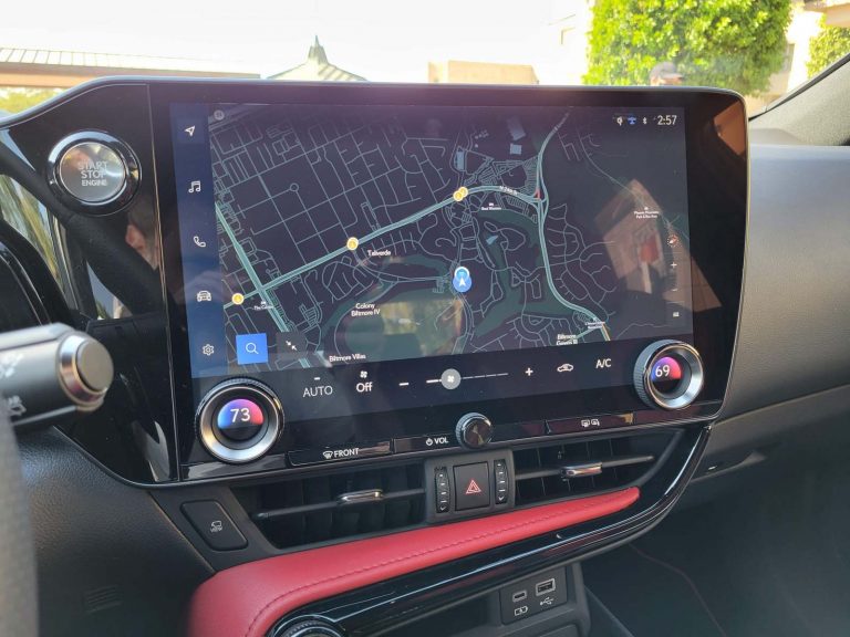 Les véhicules Toyota et Lexus recevront un nouveau système d’info divertissement d’ici 2025