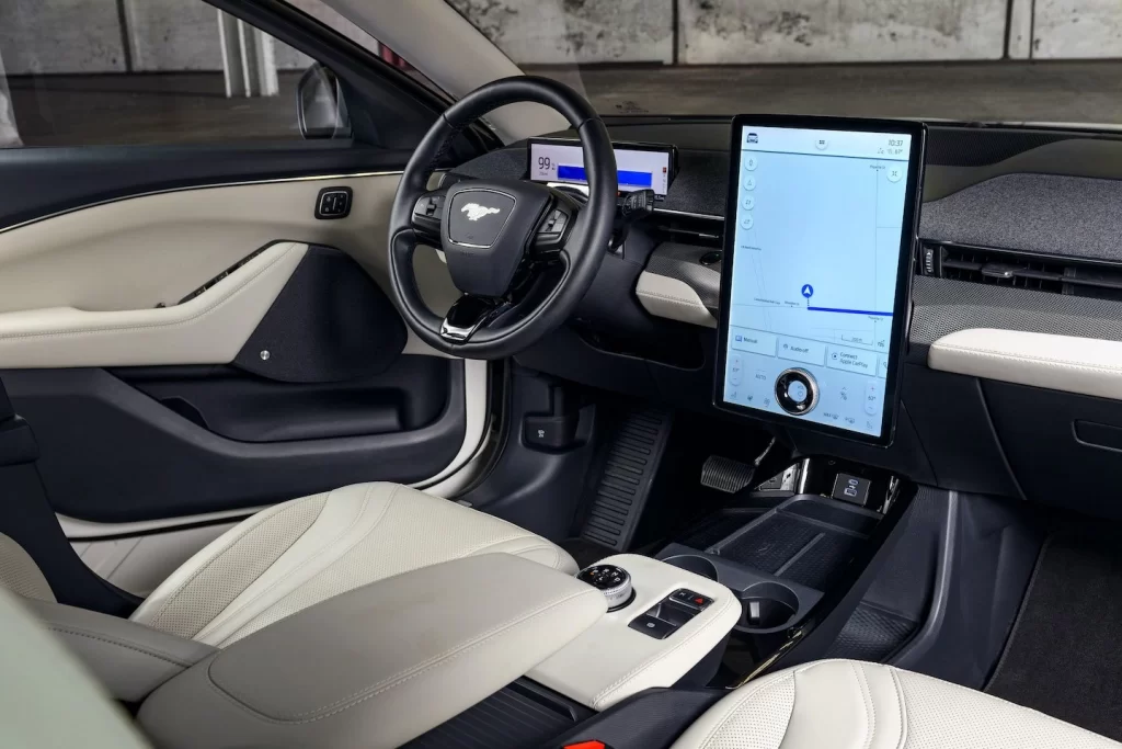 2022-Mustang-Mach-E-Ice-White-Appearance-Package_11