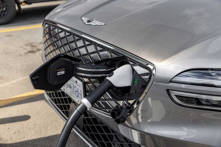 Genesis GV70 électrifié 2023