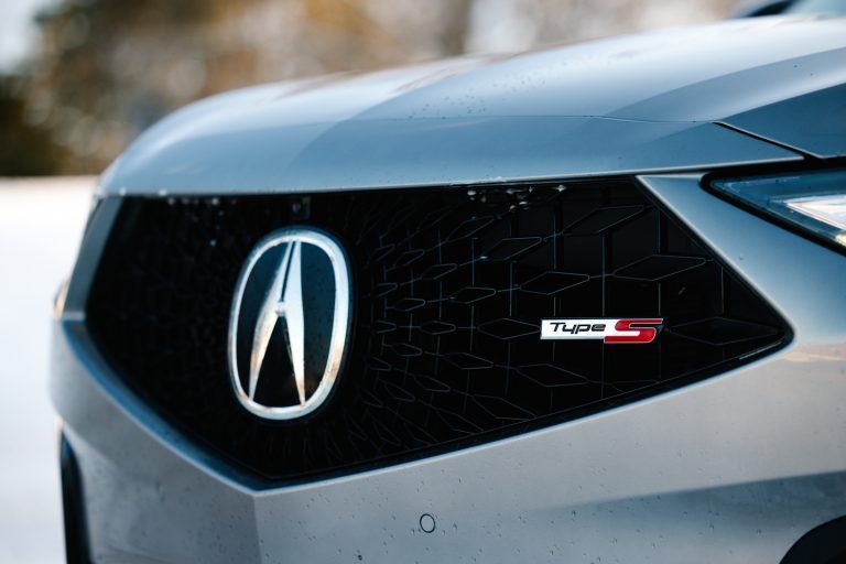Acura envisage un retour de l&rsquo;hybride puisque les projets de VE sont confrontés à des vents contraires
