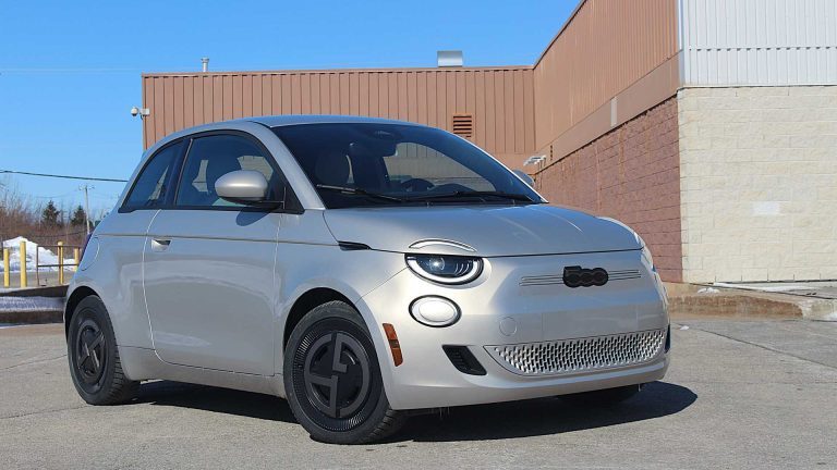 Fiat 500e 2025