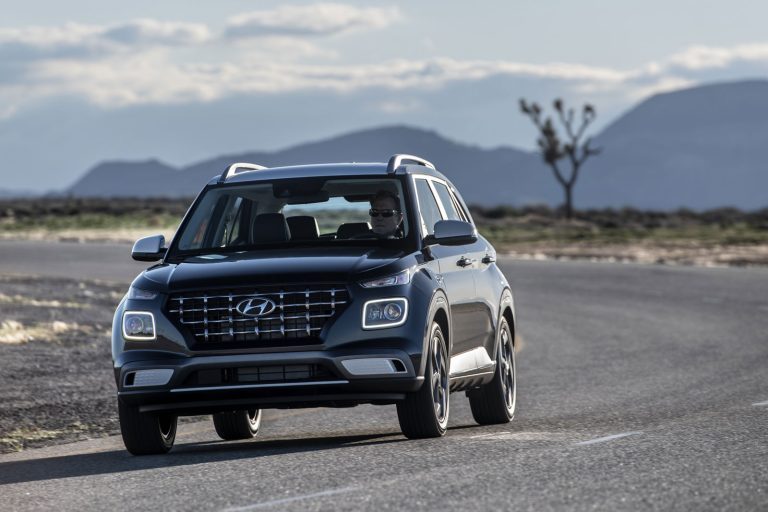 La crise de l’abordabilité redéfinit les ventes automobiles au Canada; les concessionnaires s’intéressent aux véhicules reconstruits