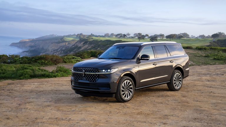 Lincoln rappelle son Navigator 2026 parce que le siège du conducteur peut se déplacer tout seul