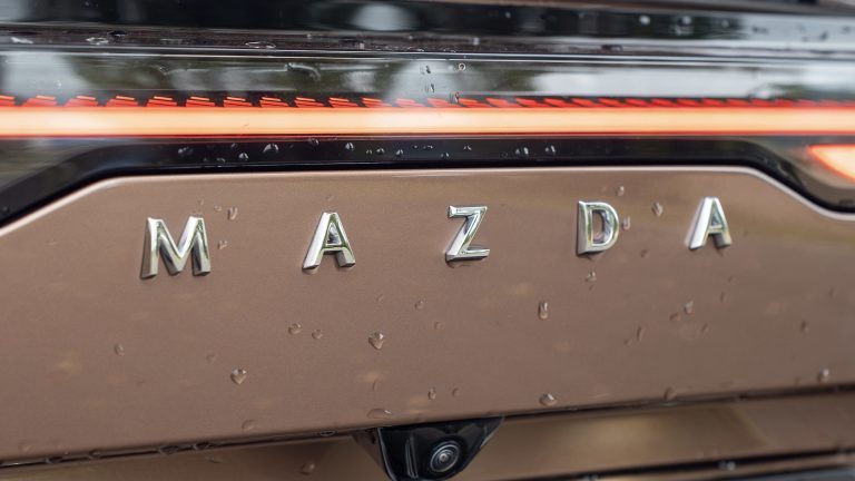 Mazda repousse le lancement de ses VÉ maison à 2029 et mise plutôt sur les hybrides