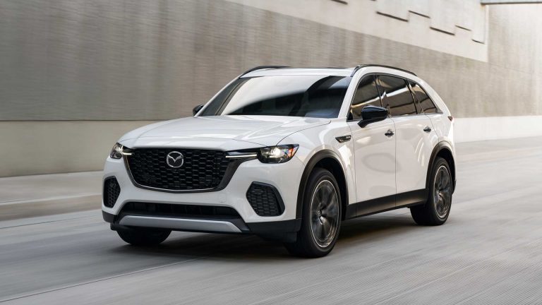 Mazda Canada baisse le prix de départ de ses CX-70 PHEV et CX-90 PHEV pour les rendre admissibles aux rabais fédéraux