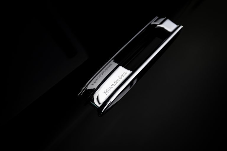 La Chine interdira les poignées de porte escamotables pour des raisons de sécurité à compter de 2027