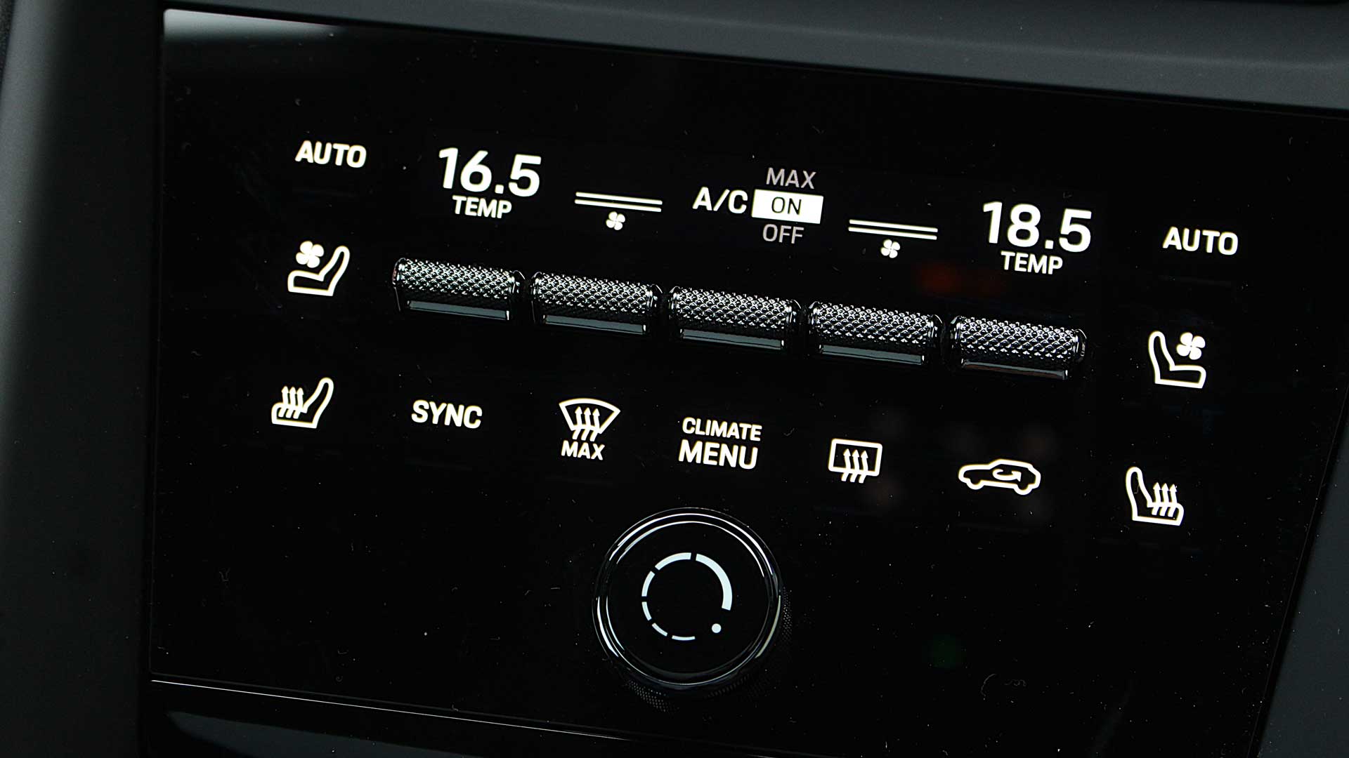 Porsche Macan 4S Electric 2025