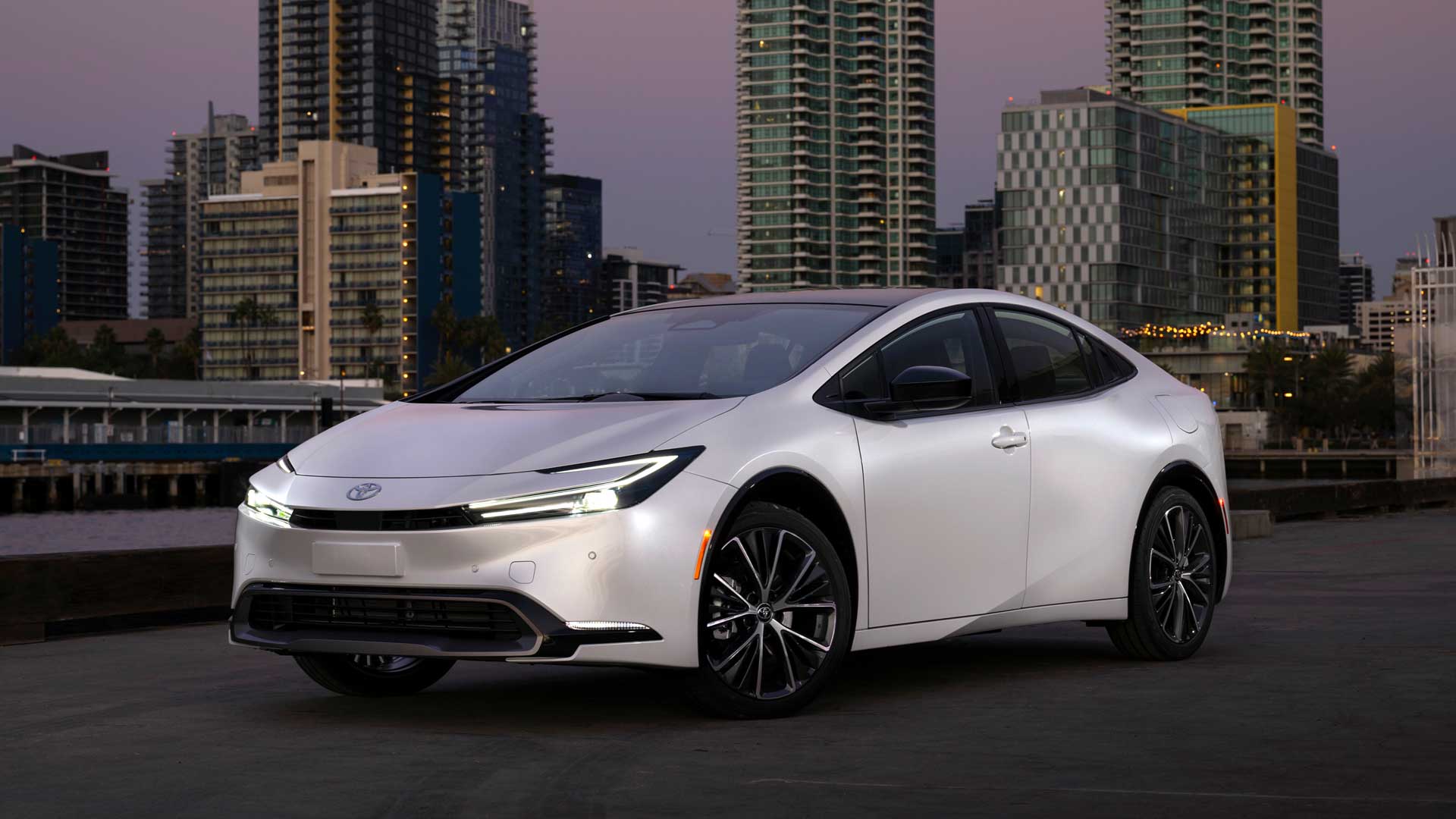 Toyota Prius 2025