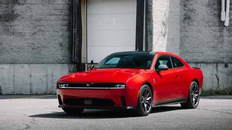 Devriez-vous acheter une Dodge Charger Daytona Scat Pack 2025 ?