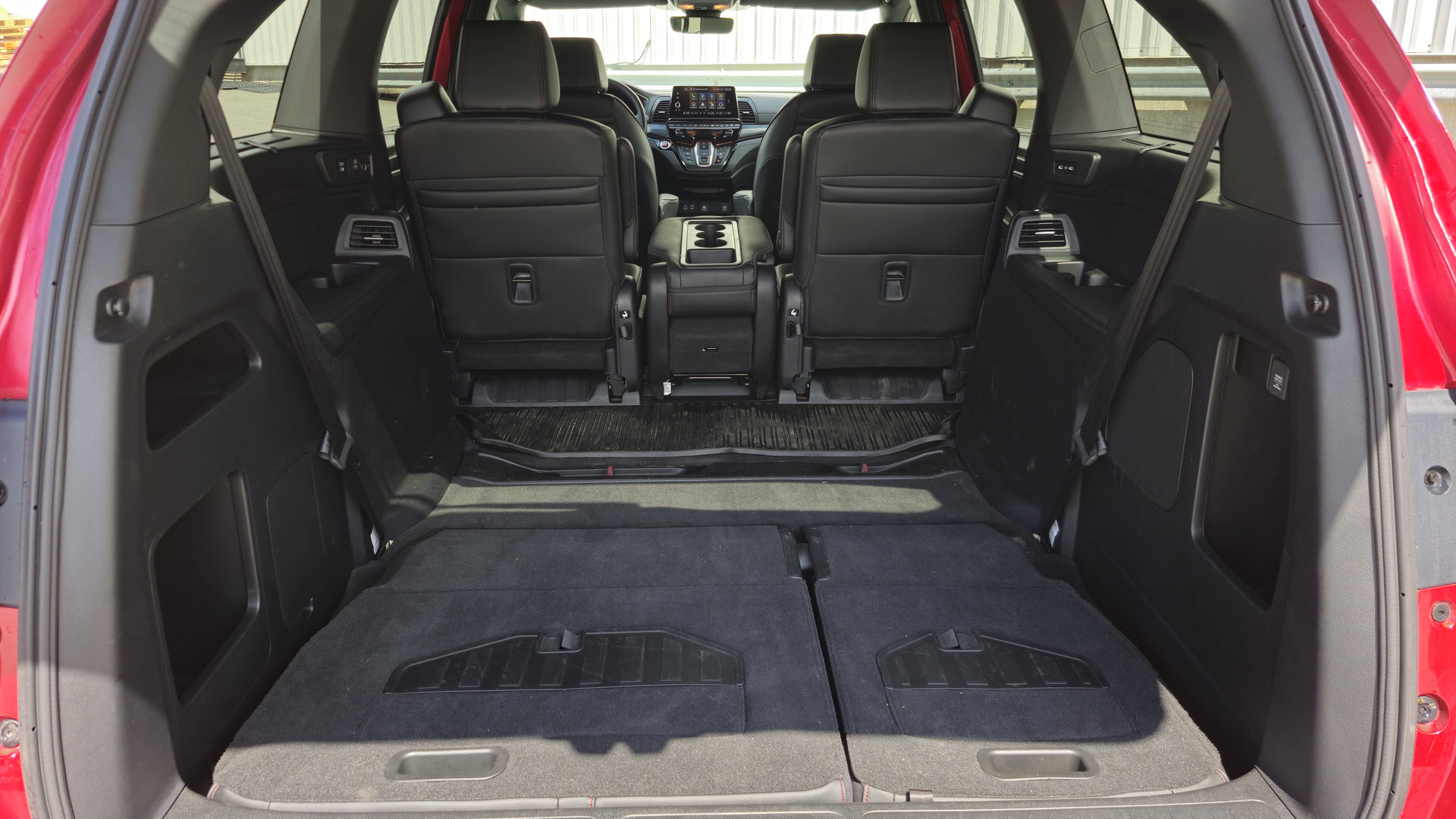 2025 Honda Odyssey Black Edition | Photo: Anthony Lemonde