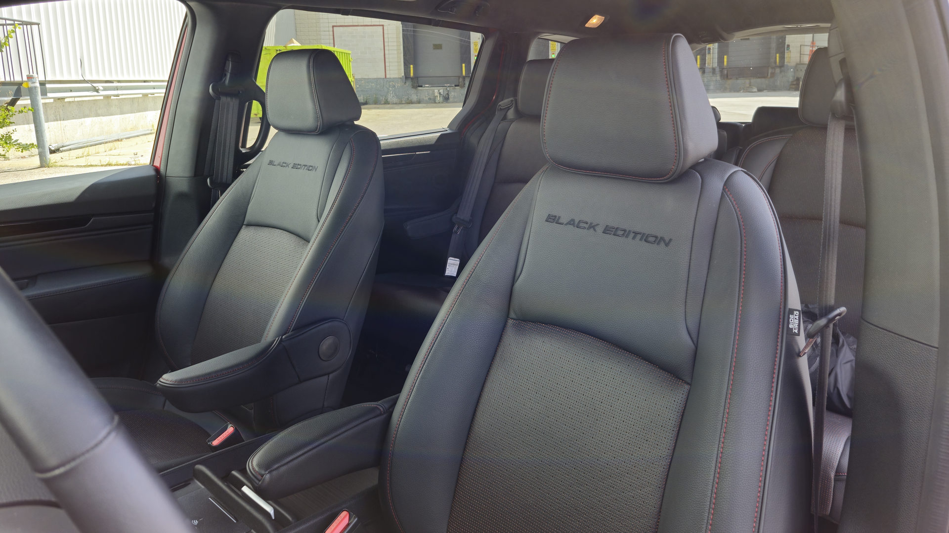 2025 Honda Odyssey Black Edition | Photo: Anthony Lemonde