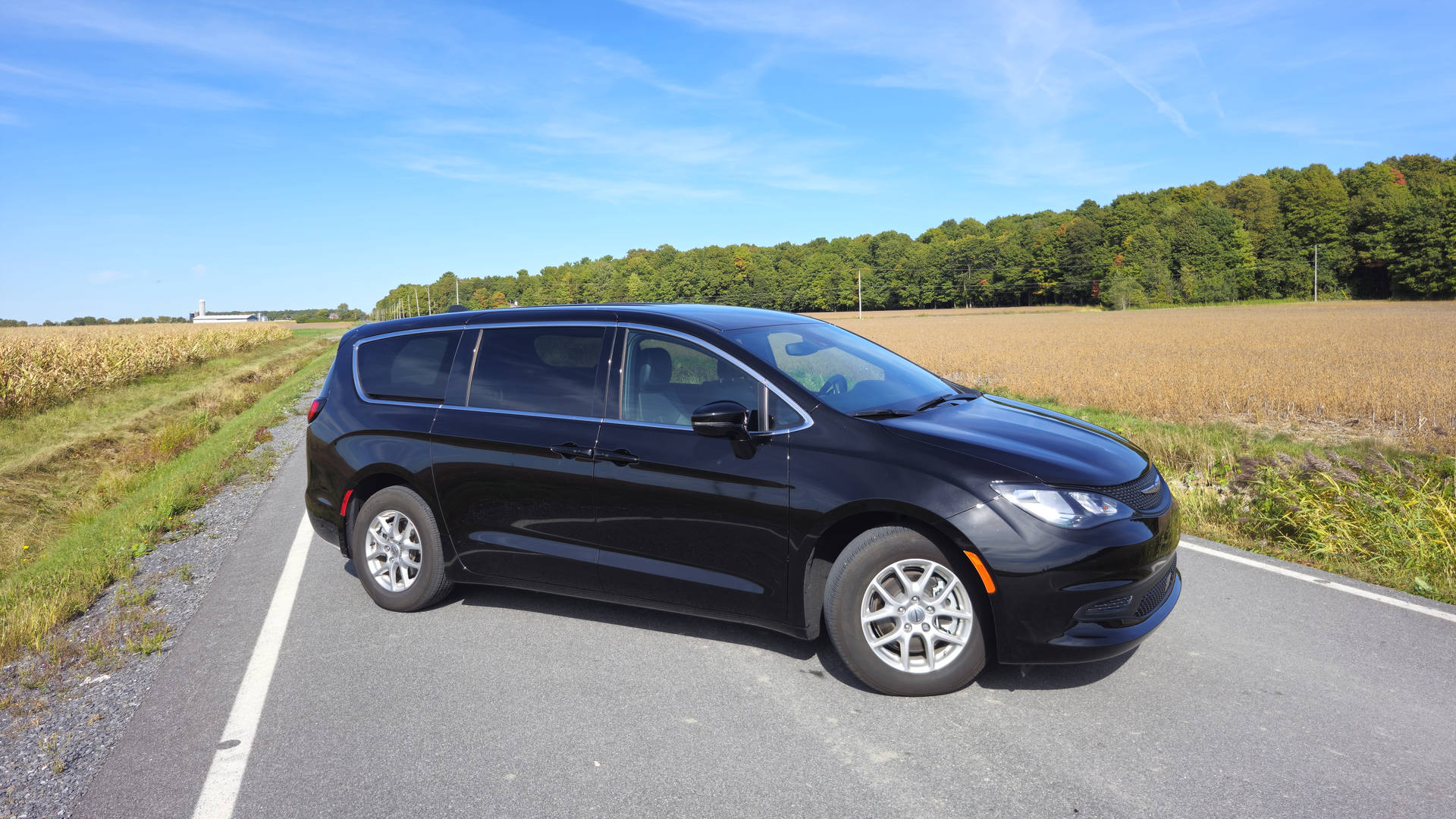 2025 Chrysler Grand Caravan | Photo: Anthony Lemonde