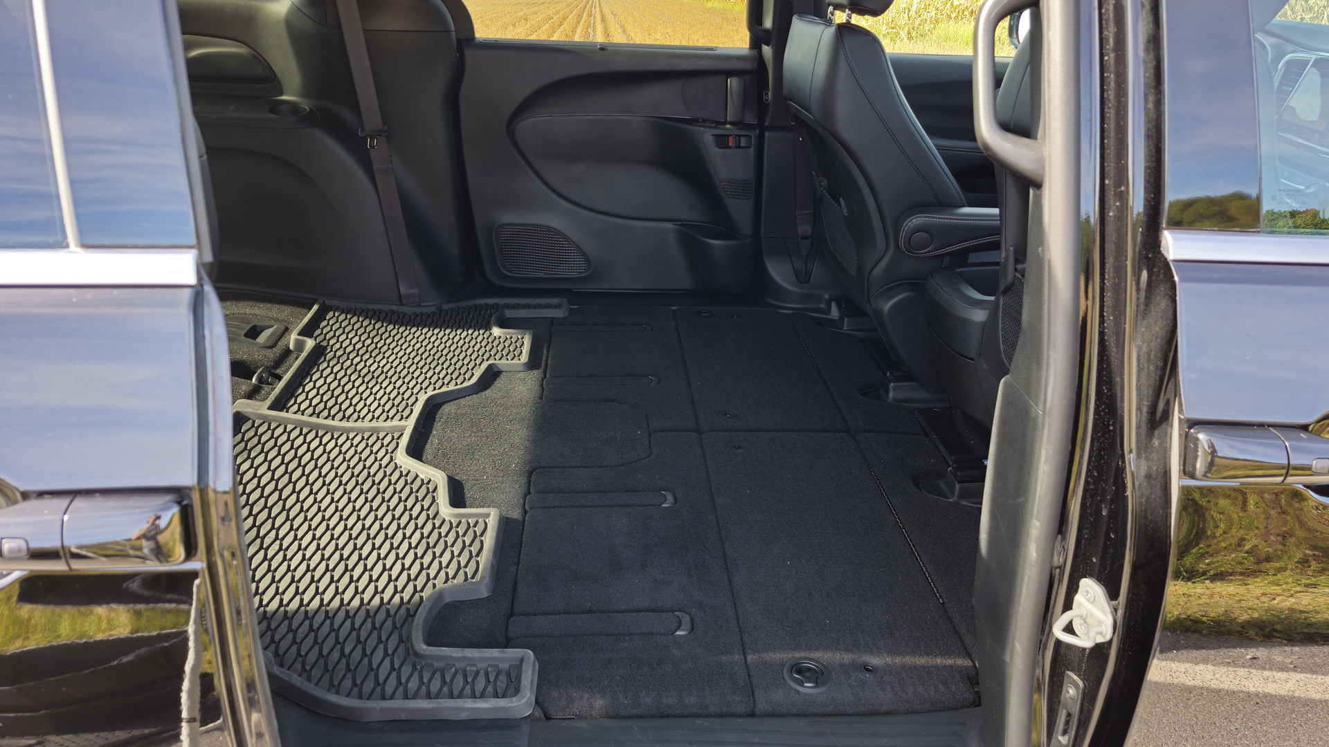 2025 Chrysler Grand Caravan | Photo: Anthony Lemonde