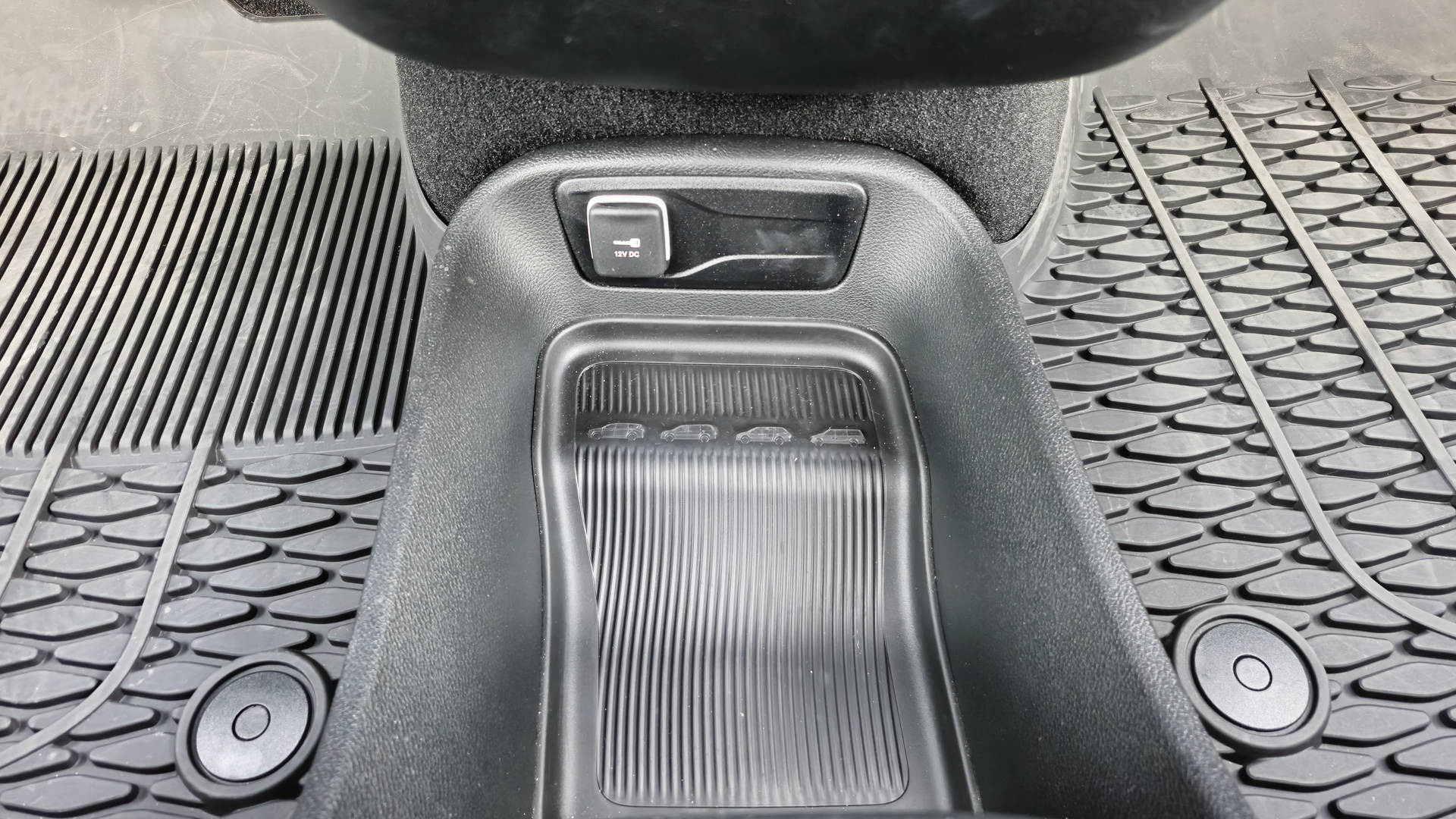 2025 Chrysler Grand Caravan | Photo: Anthony Lemonde