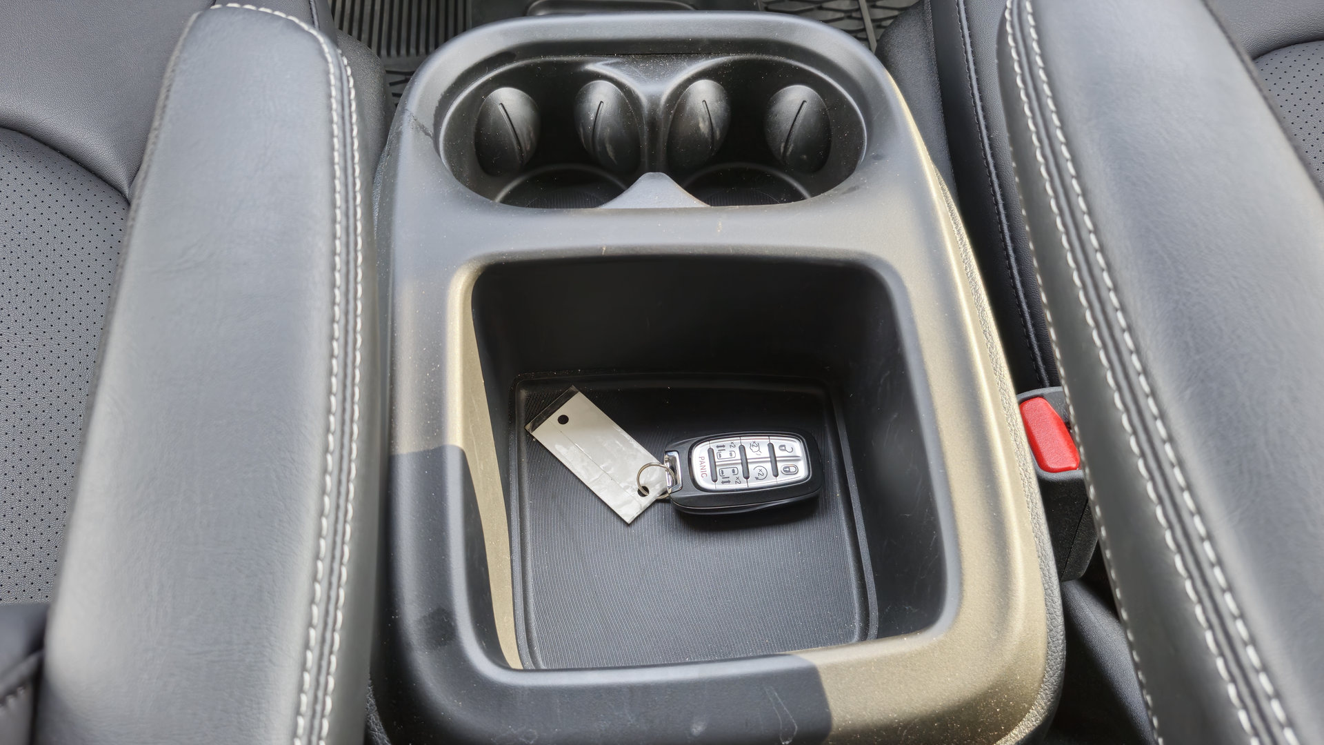 2025 Chrysler Grand Caravan | Photo: Anthony Lemonde