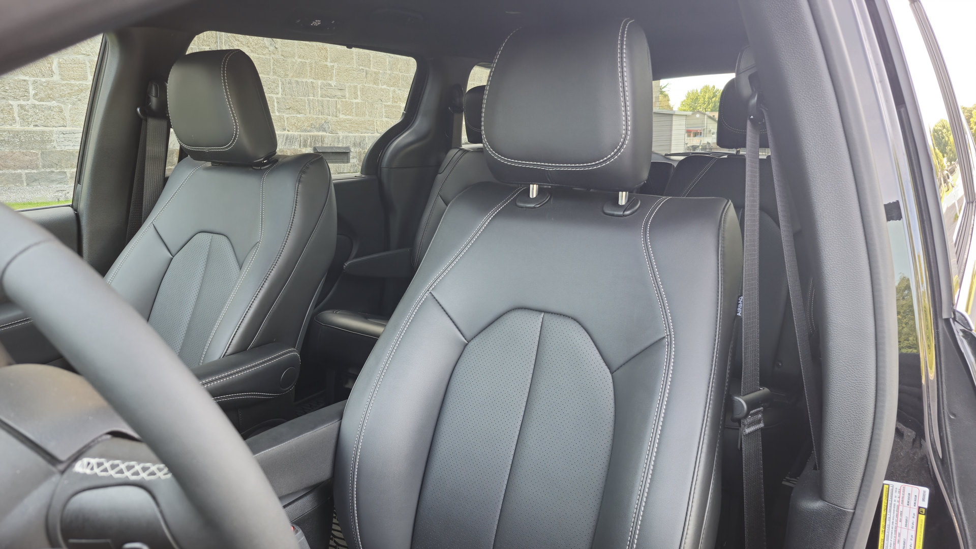 2025 Chrysler Grand Caravan | Photo: Anthony Lemonde