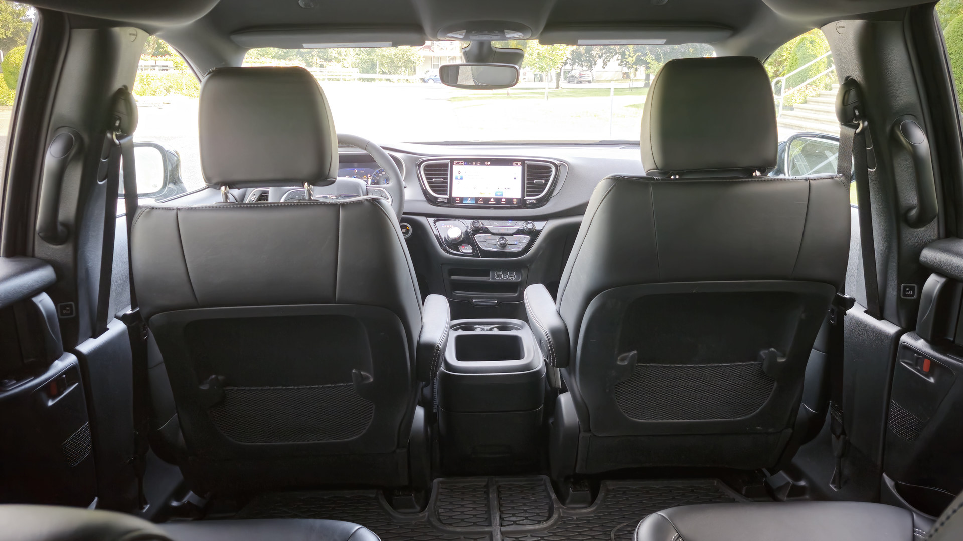 2025 Chrysler Grand Caravan | Photo: Anthony Lemonde