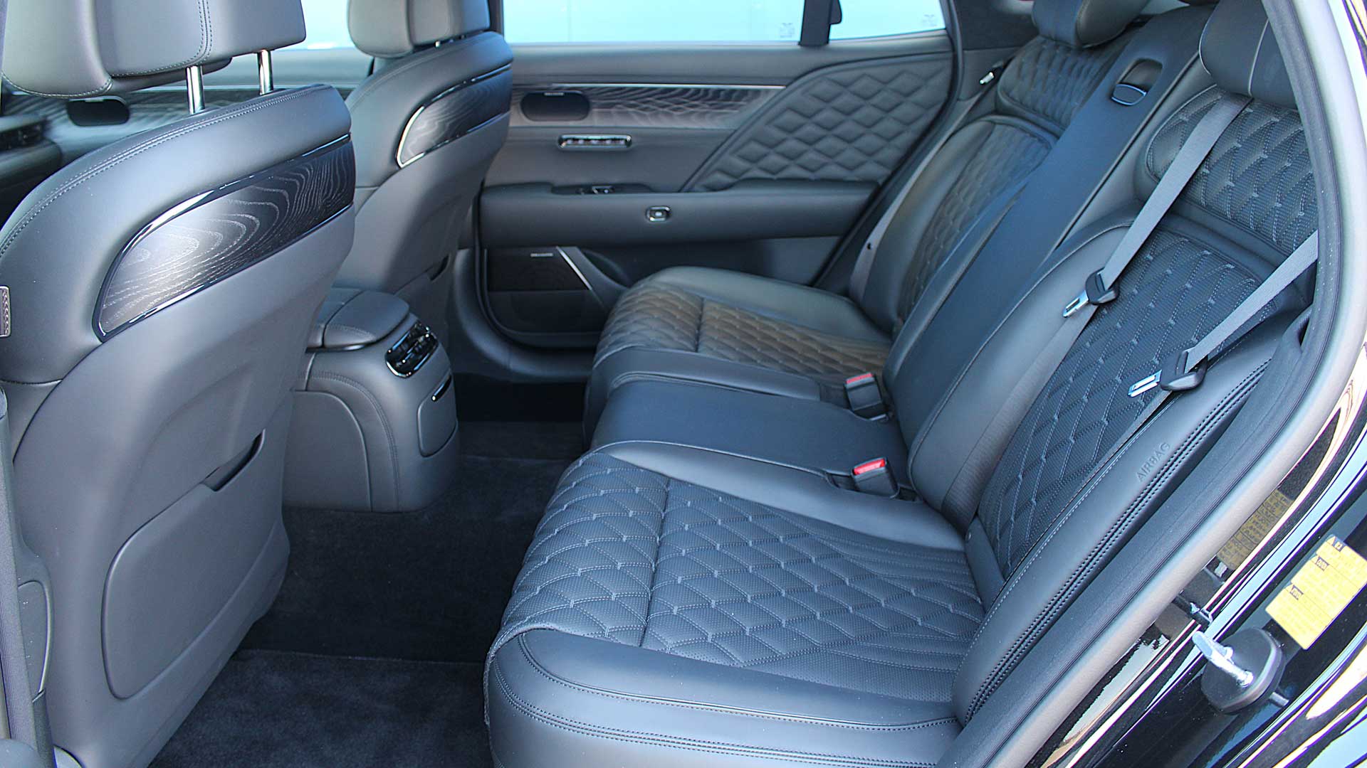 Genesis G90 2026