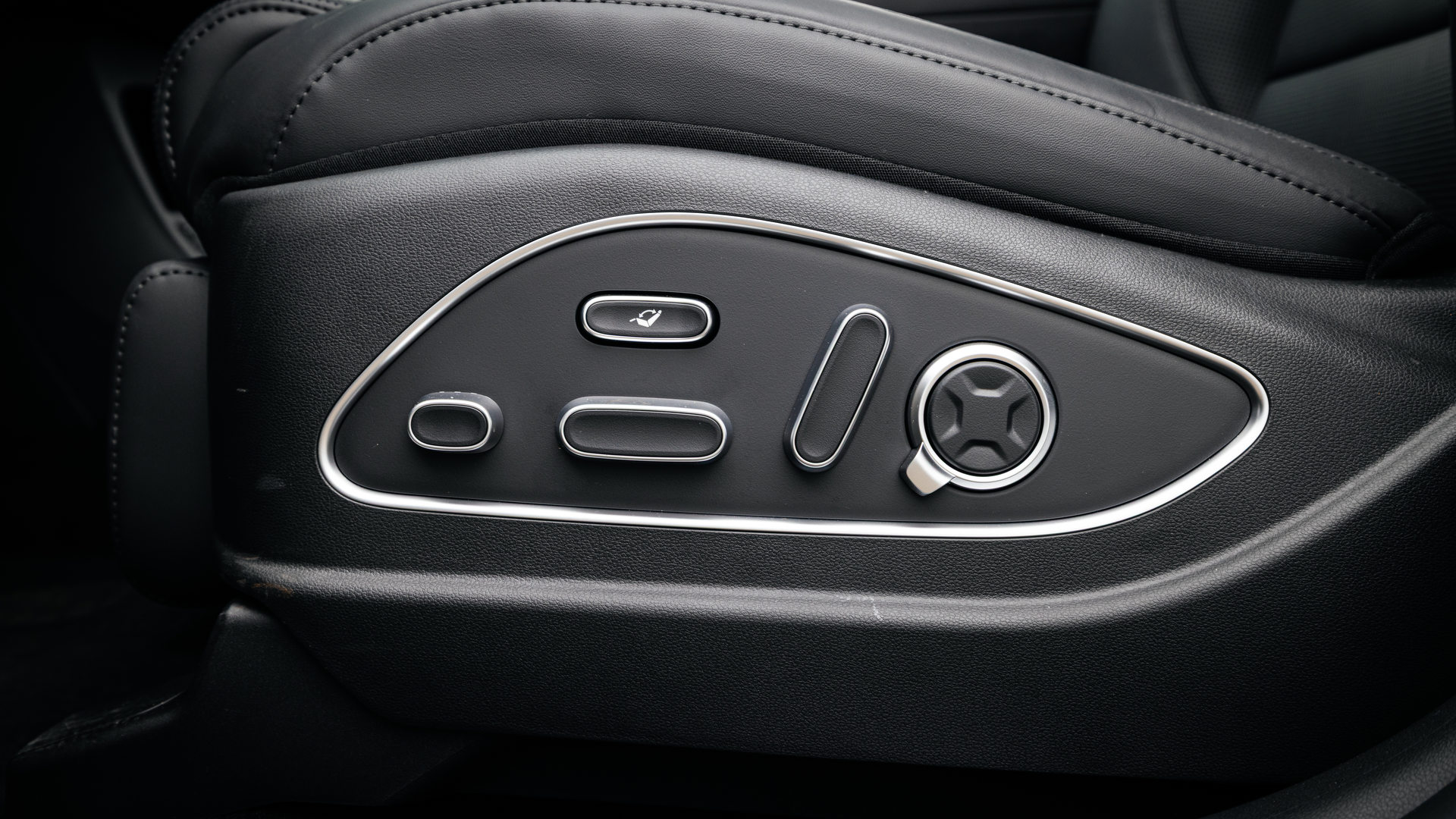 2026 Hyundai Palisade Ultimate Calligraphy Hybrid AWD | Photo: Olivier Delorme