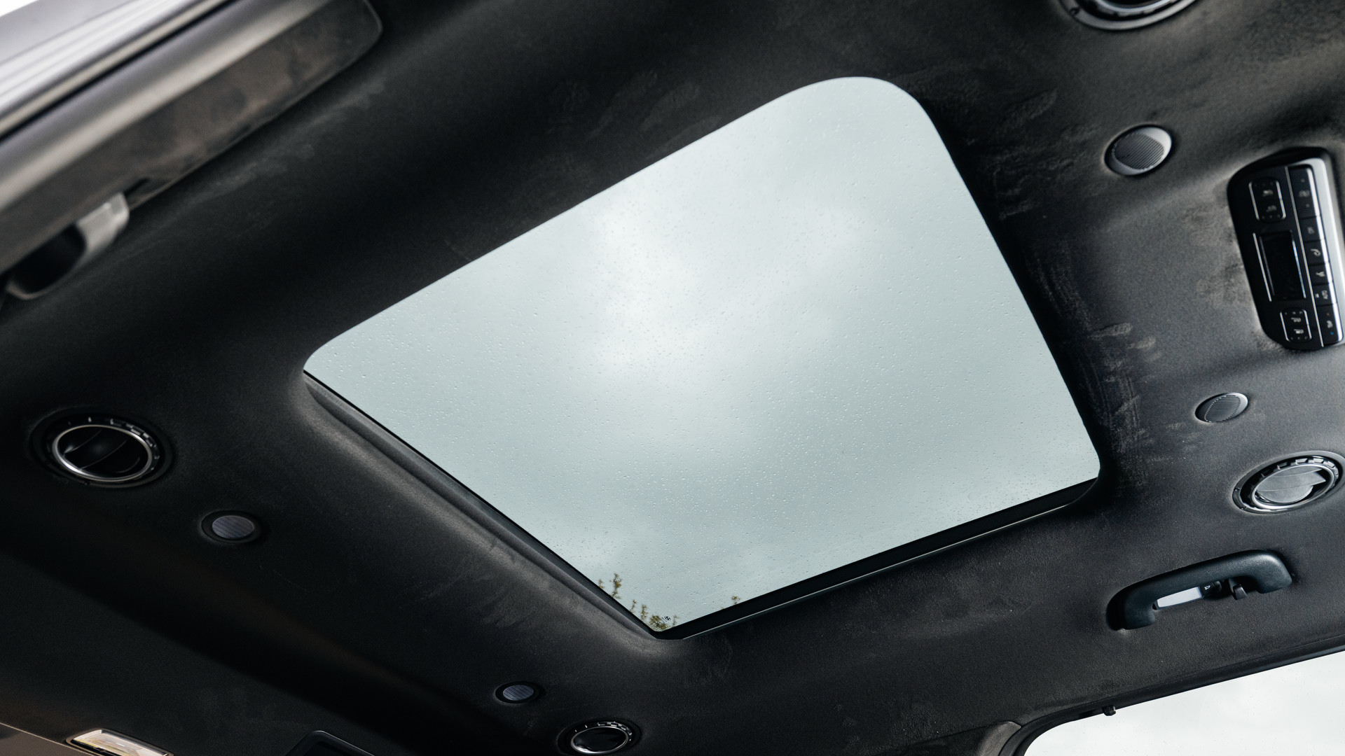 2026 Hyundai Palisade Ultimate Calligraphy Hybrid AWD | Photo: Olivier Delorme