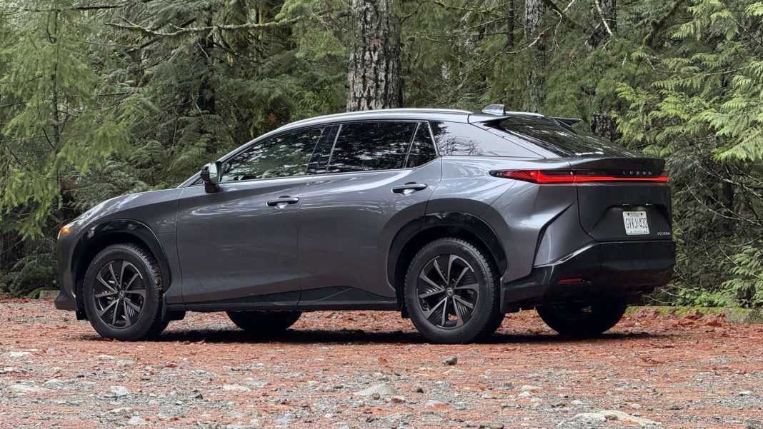 Premier essai Lexus RZ 350e 2026 : trouver le juste milieu | Ecolo Auto