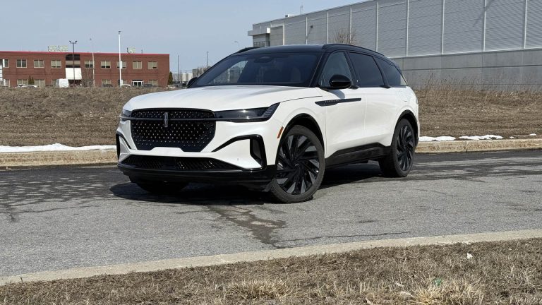 Le Lincoln Nautilus hybride revient au Canada, vraisemblablement grâce à l’accord sur les véhicules électrifiés chinois