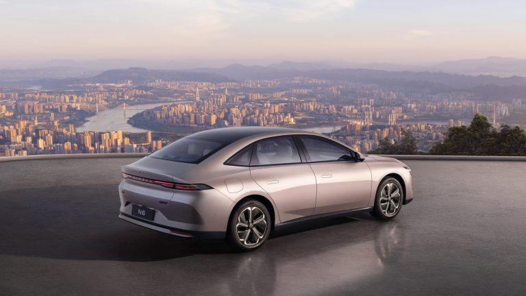 Nissan étudie l’importation au Canada de VÉ construits en Chine
