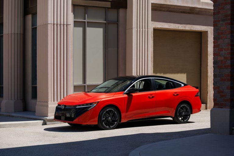 Nissan dévoile la nouvelle Sentra 2026 avec un nouveau design, plus de technologies et le même groupe motopropulseur