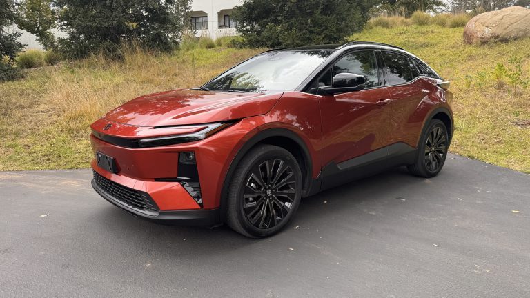 Premier essai du Toyota C-HR 2026 : Cette fois, ça va fonctionner