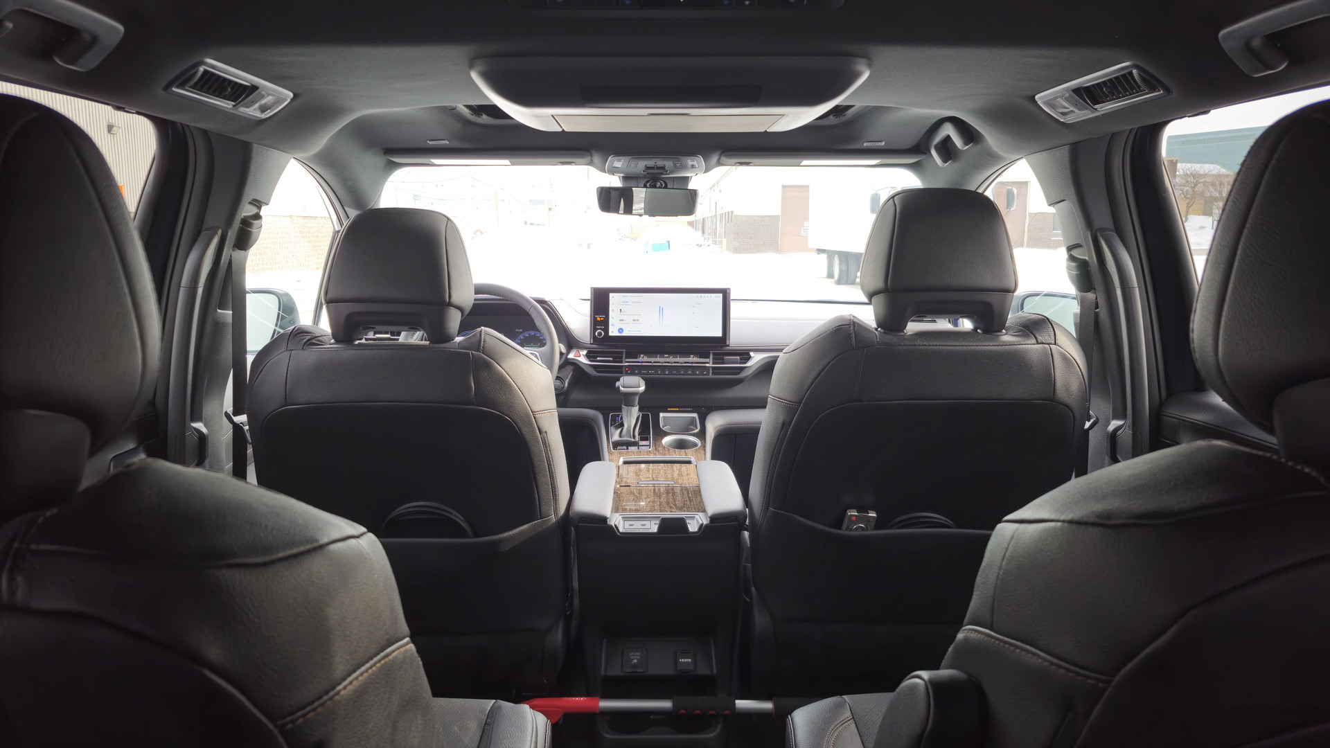 2026 Toyota Sienna Limited | Photo: Anthony Lemonde