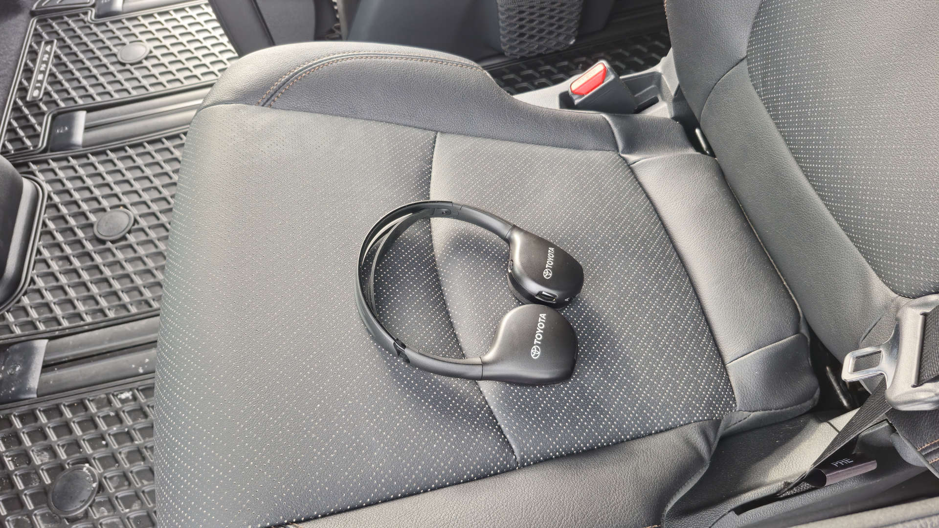 2026 Toyota Sienna Limited | Photo: Anthony Lemonde