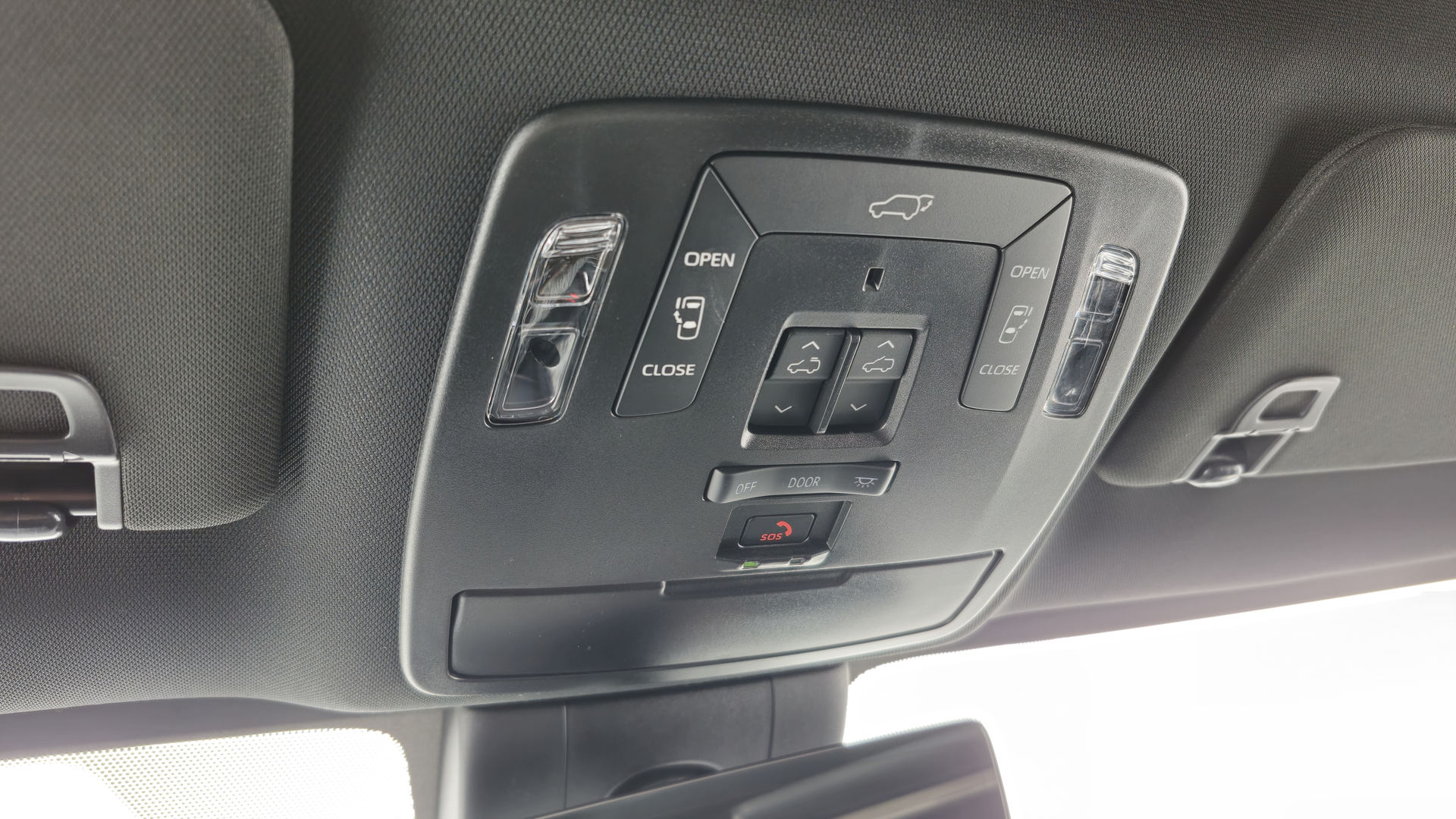 2026 Toyota Sienna Limited | Photo: Anthony Lemonde