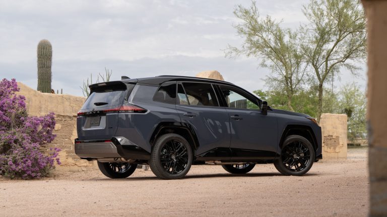 Toyota et Lexus équilibrent la croissance des hybrides avec une expansion ciblée de VÉs