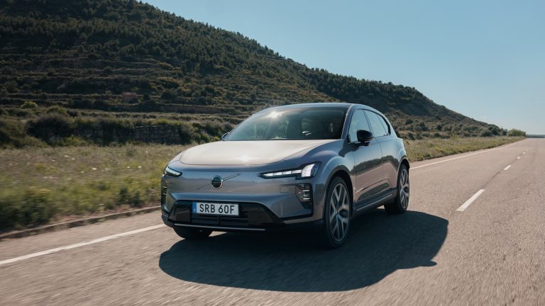 Techno décryptée : Volvo EX60 et le méga-moulage — le vrai sujet, c&rsquo;est comment on construit les véhicules électriques