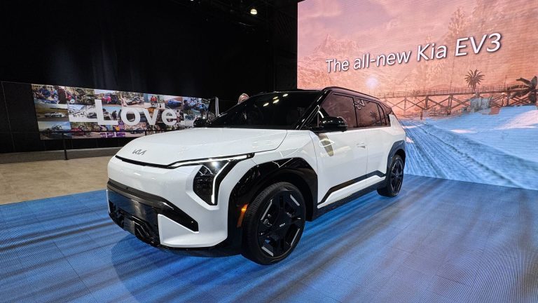 Kia présente la mobilité électrique compacte au Salon de l’auto de New York avec l’EV3 2027