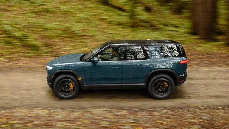 L’EPA indique que le Rivian R2 aurait une autonomie de 335 miles (539 km) pour la version Performance
