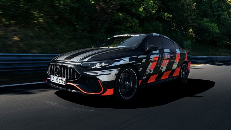Mercedes-AMG CLA 45 : la berline électrique bat le record de sa catégorie sur le Nürburgring
