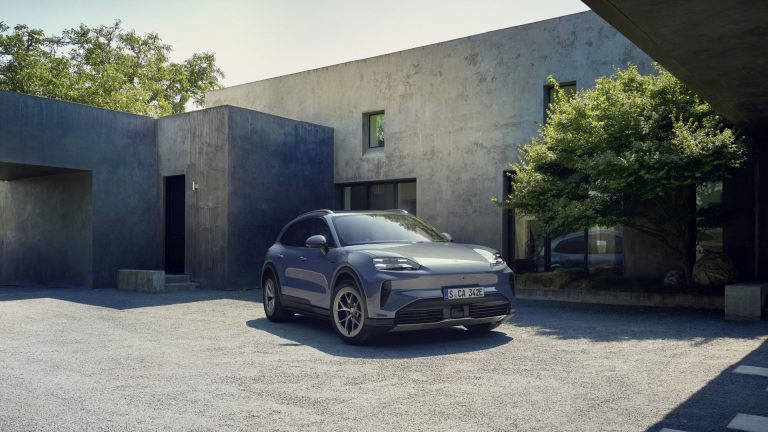 Porsche ajoute le nouveau Cayenne S à sa gamme de VUS électriques