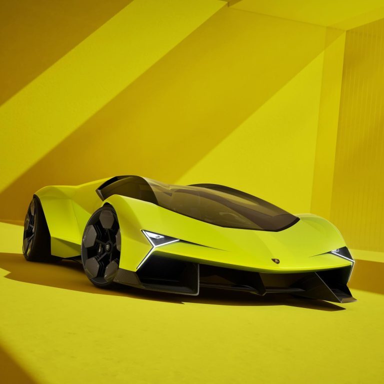 Lamborghini célèbre les 20 ans de son Centro Stile avec le concept Manifesto