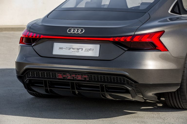D’autres versions de l’Audi e-tron à venir?