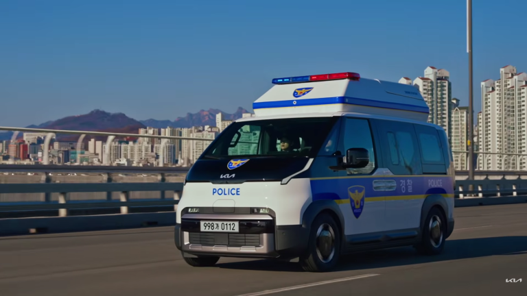 Le Kia PV5 s&rsquo;offre une version de police en Corée du Sud